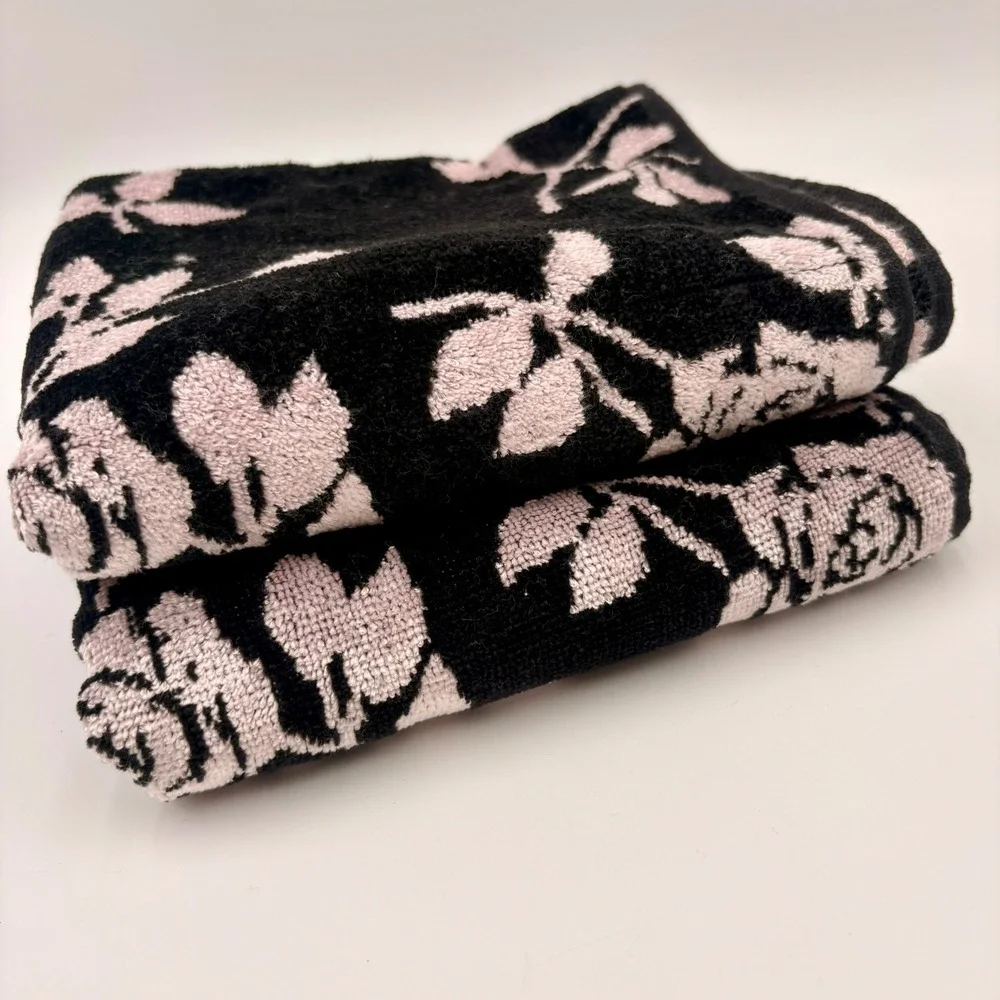 Betsey Johnson Set of 2 Hand Towels Black Pink Rose Floral Cotton Blend New